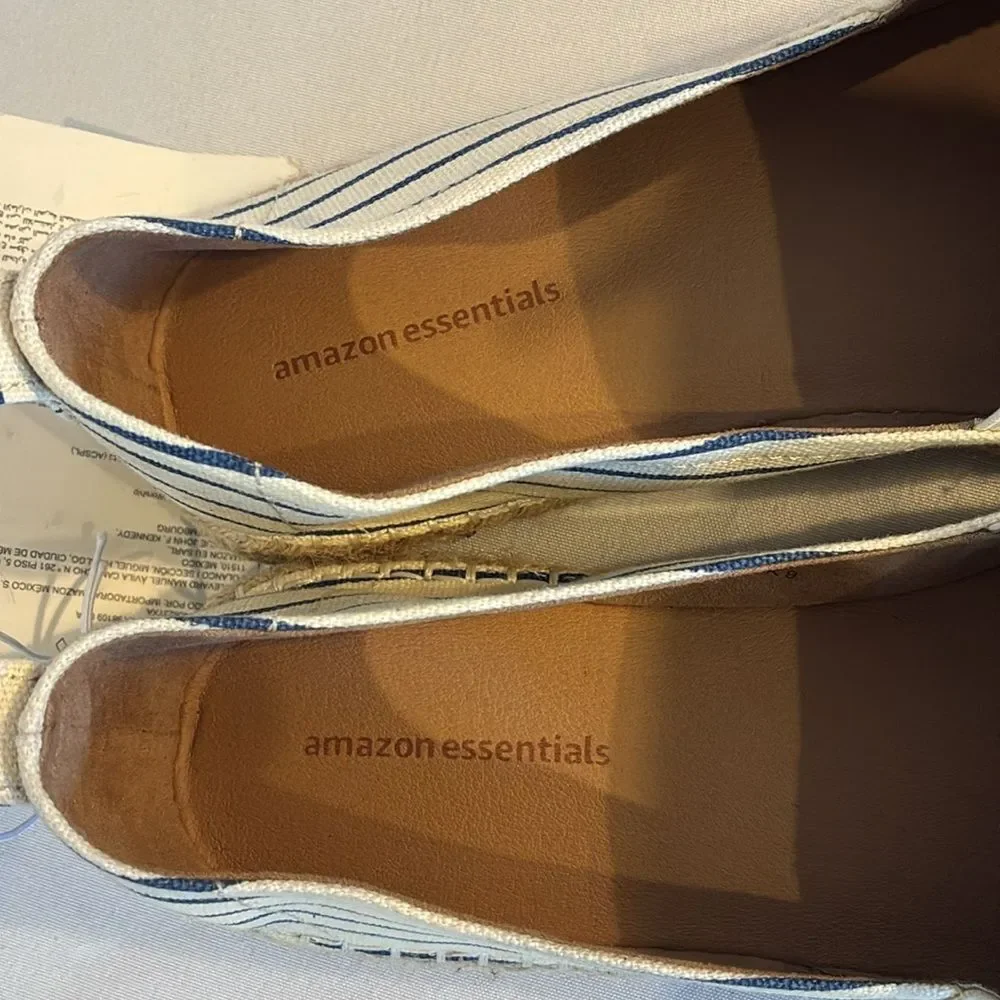 NWT multicolor coral cream & navy slip on canvas espadrille shoes size 11 comfy